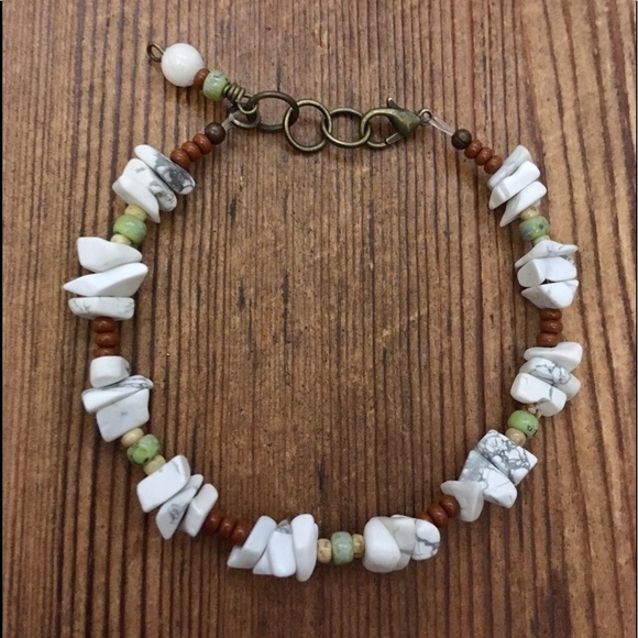 Men's White Howlite  Nugget 8 inch Beaded Bracelet,  Handmade Men's Bracelet - Picture 3 of 7